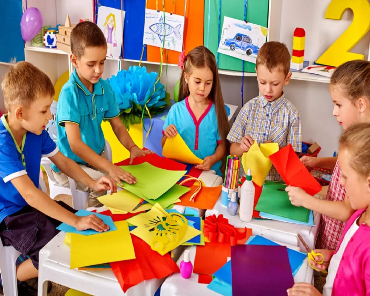 چگونه کودکان را به کارهای دستی و هنری تشویق کنیم؟