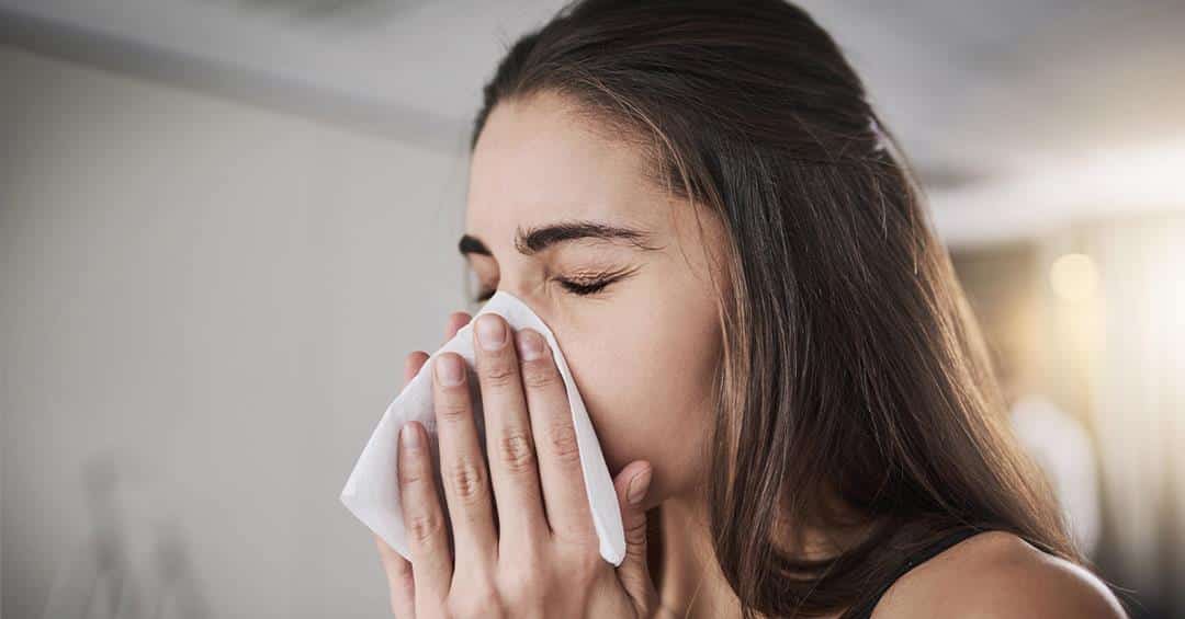 چرا نباید جلوی عطسه را گرفت ؟