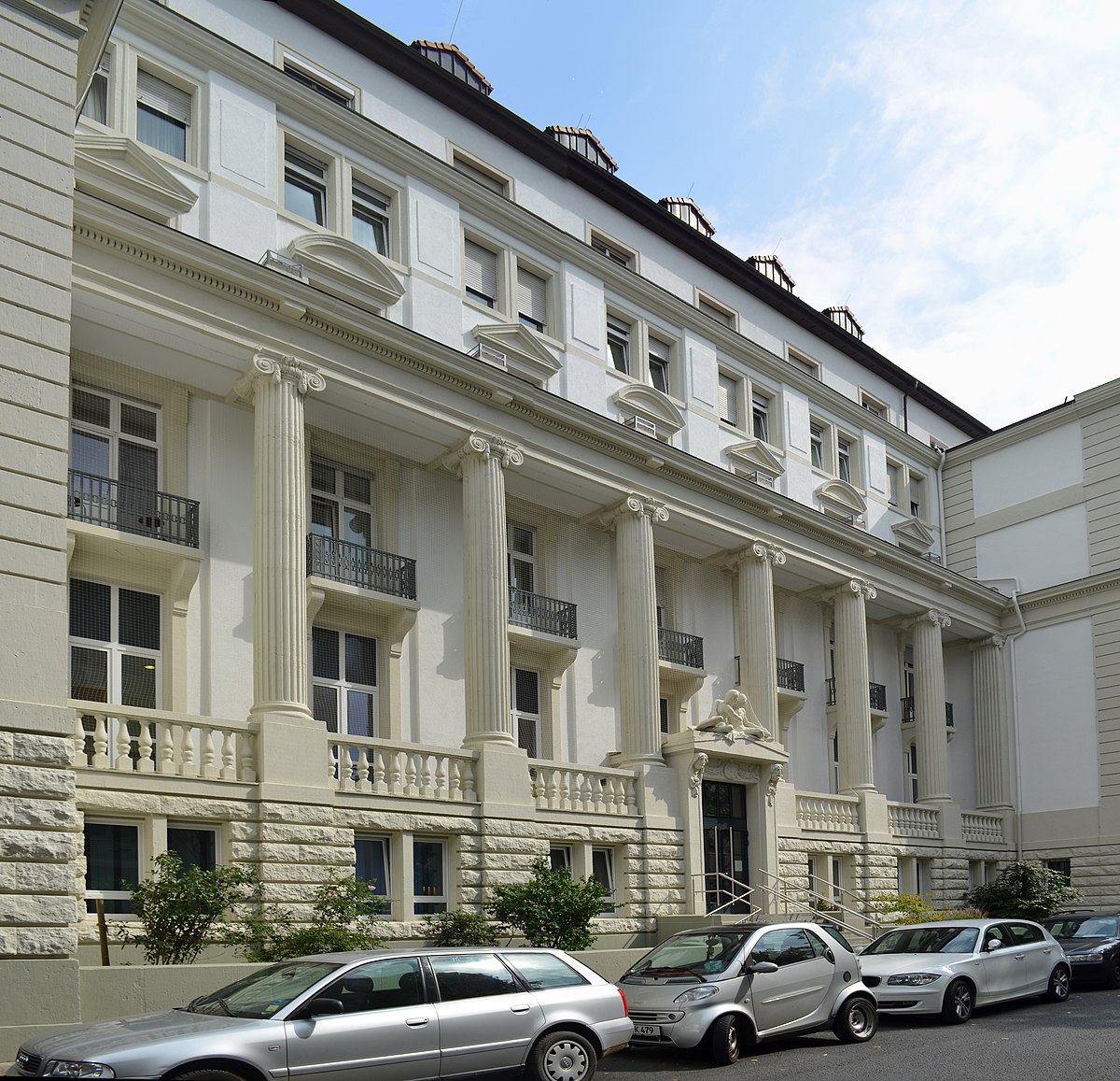 بیمارستان های تخصصی در درمان بیماریهای معده در اروپا