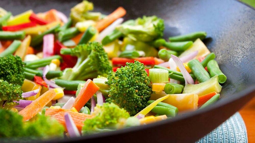 رژیم گیاهخواری  مفید است یا مضر؟